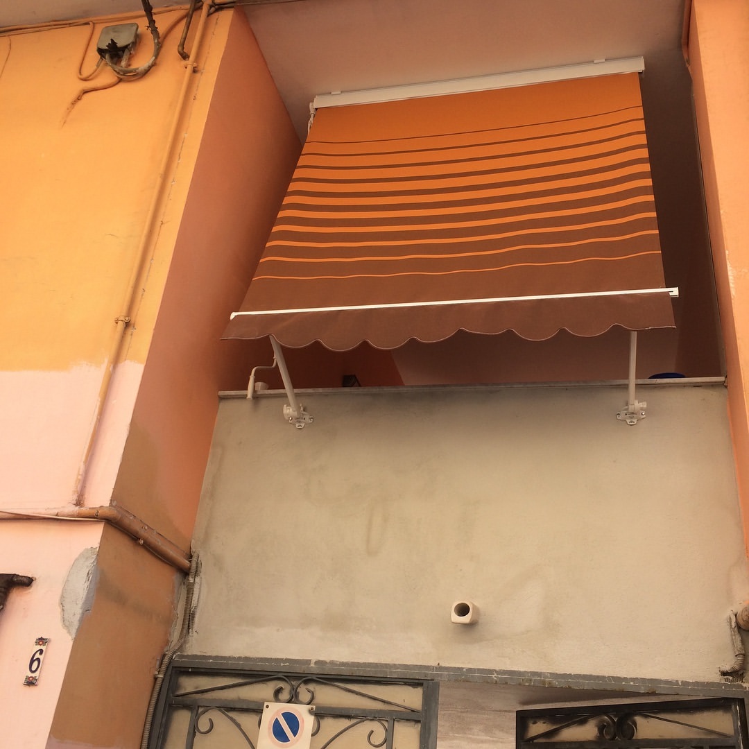Modello vela con braccetti fissaggio a muro...